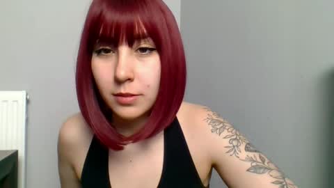 Snapshot of zaradesire chatting on 04/19/26, 01:21 Zara online show from 04/19/26, 01:21