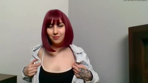 Snapshot of zaradesire chatting on 04/28/26, 04:23 Zara online show from 04/28/26, 04:23