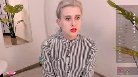 Snapshot of zaragermany chatting on 02/18/25, 12:17 Sara online show from 02/18/25, 12:17