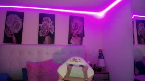 Zarah online show from 06/12/26, 04:50