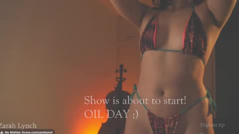 Snapshot of zarahlynch chatting on 05/24/26, 10:42 Miss Lynch Next show 2911 online show from 05/24/26, 10:42