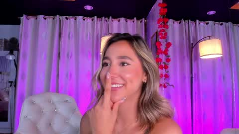 Snapshot of zarajener chatting on 05/16/26, 12:07 online show from 05/16/26, 12:07