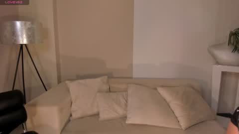 Snapshot of zarakafruni chatting on 06/13/26, 08:18 Zara online show from 06/13/26, 08:18