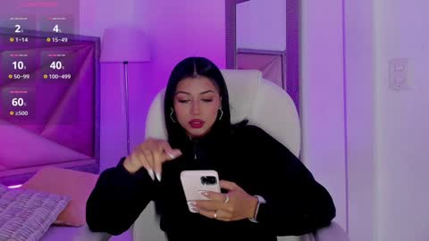 Zara Lim  online show from 01/30/25, 12:27