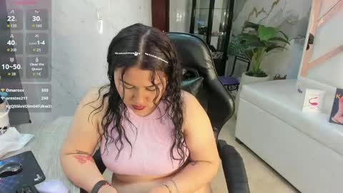 Snapshot of zarath_tf chatting on 04/18/26, 03:54 Zarath online show from 04/18/26, 03:54