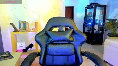 Snapshot of zarath_tf chatting on 06/06/26, 03:33 Zarath online show from 06/06/26, 03:33