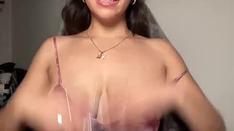 Snapshot of zarayaa_v chatting on 01/10/26, 01:13 zarayaa_v online show from 01/10/26, 01:13