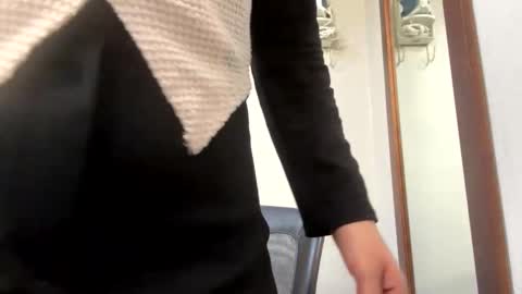 Snapshot of zarayaa_v chatting on 01/14/26, 11:42 zarayaa_v online show from 01/14/26, 11:42