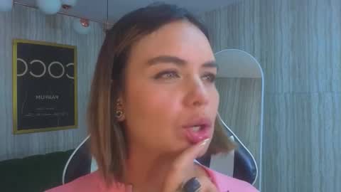 Snapshot of zarcasutra_t chatting on 01/08/26, 02:41 Isabella online show from 01/08/26, 02:41
