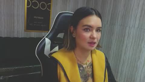 Snapshot of zarcasutra_t chatting on 01/19/26, 12:42 Isabella online show from 01/19/26, 12:42