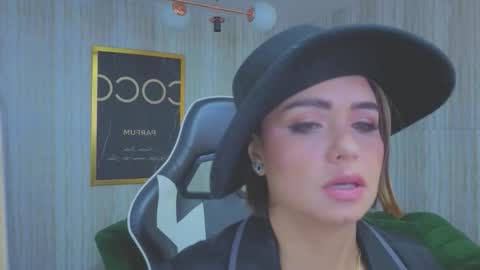 Snapshot of zarcasutra_t chatting on 02/19/26, 12:56 Isabella online show from 02/19/26, 12:56