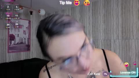 Snapshot of zarcasutra_t chatting on 03/24/26, 01:05 Isabella online show from 03/24/26, 01:05