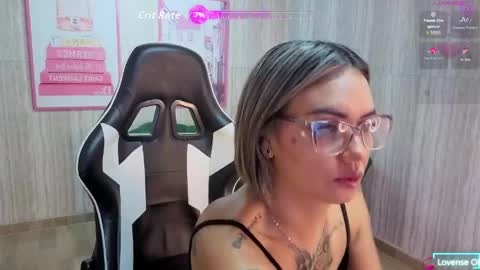 Snapshot of zarcasutra_t chatting on 04/16/26, 12:50 Isabella online show from 04/16/26, 12:50