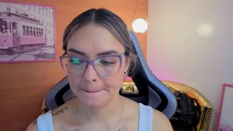 Snapshot of zarcasutra_t chatting on 04/28/26, 12:43 Isabella online show from 04/28/26, 12:43