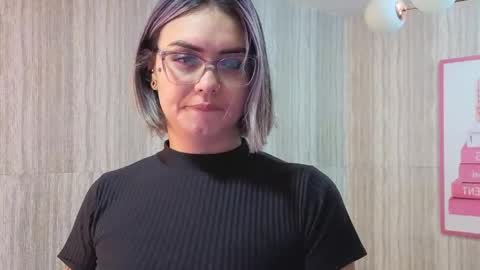 Snapshot of zarcasutra_t chatting on 05/09/26, 12:32 Isabella online show from 05/09/26, 12:32