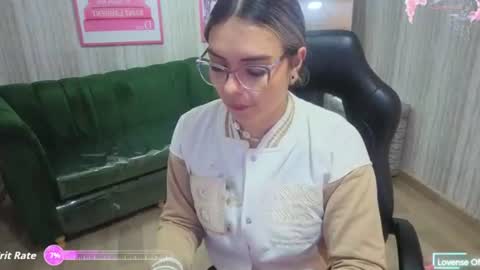 Snapshot of zarcasutra_t chatting on 06/11/26, 12:36 Isabella online show from 06/11/26, 12:36