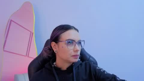 Isabella online show from 06/25/26, 01:04