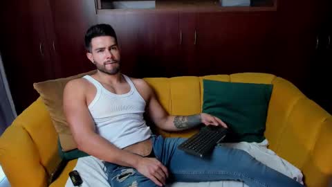 Snapshot of zarekfox chatting on 10/04/25, 02:26 Zarek online show from 10/04/25, 02:26