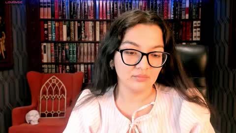 Zarifa online show from 11/16/25, 10:43