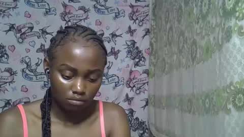 Snapshot of zarinamarlin chatting on 05/27/26, 02:03 zarinamarlin online show from 05/27/26, 02:03