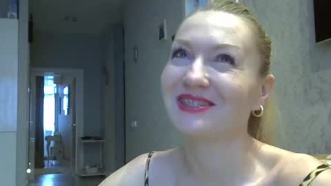 Zarina Swift online show from 01/18/25, 04:26