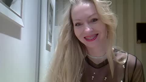 Zarina Swift online show from 02/27/25, 04:41