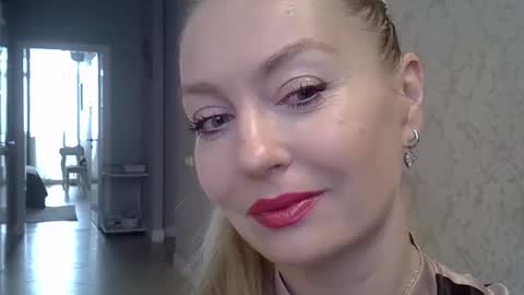 Zarina Swift online show from 02/28/25, 04:43