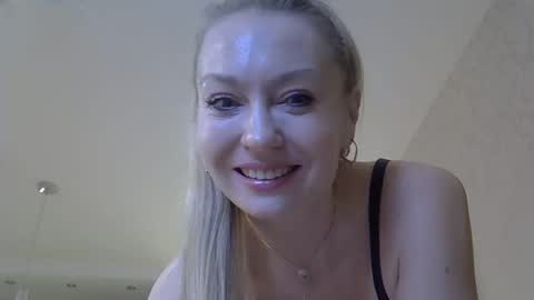 Zarina Swift online show from 02/18/26, 04:52