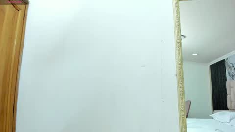 Zarina Waynne online show from 05/01/26, 10:42