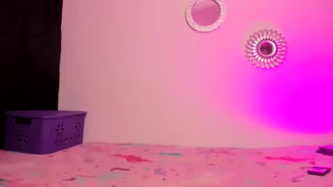 Snapshot of zaritha_li chatting on 11/20/25, 10:37 Zaritha Li online show from 11/20/25, 10:37