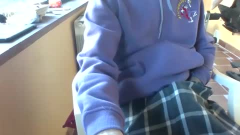 Snapshot of zarlok88 chatting on 10/18/25, 01:45 zarlok88 online show from 10/18/25, 01:45