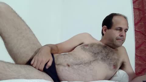 Snapshot of zasss40 chatting on 09/30/25, 04:39 Alex online show from 09/30/25, 04:39