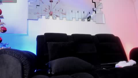  Zayda  online show from 12/24/24, 09:22