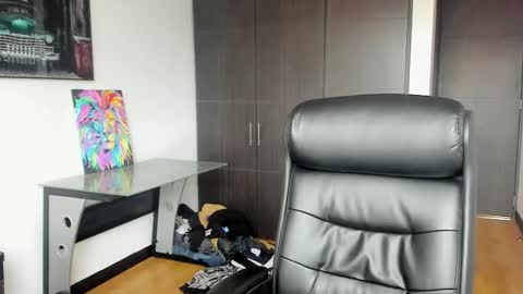 Zayn online show from 11/05/25, 11:32