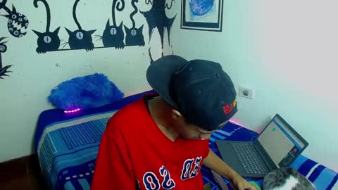 zayn_is_soft online show from 09/11/25, 11:38