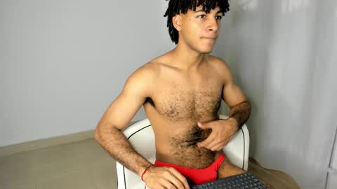 Snapshot of zayn_moreno chatting on 01/11/26, 08:36 zayn 3 online show from 01/11/26, 08:36