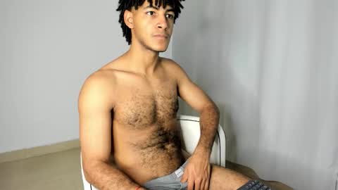 Snapshot of zayn_moreno chatting on 01/14/26, 08:25 zayn 3 online show from 01/14/26, 08:25