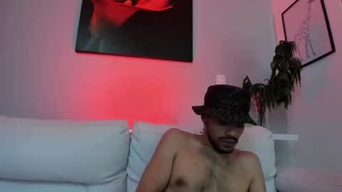 zaynshadow_ online show from 10/24/25, 09:44