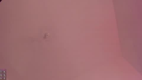 Snapshot of zayotto chatting on 02/20/26, 06:26 Hii im Zay. I save money for education. PVT Open. online show from 02/20/26, 06:26