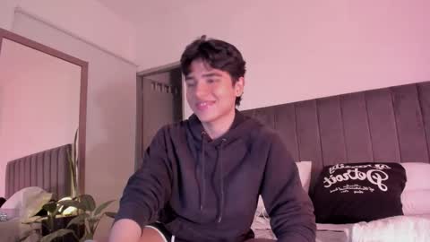 Snapshot of zayotto chatting on 03/04/26, 05:35 Hii im Zay. I save money for education. PVT Open. online show from 03/04/26, 05:35