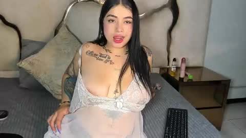 Snapshot of zayrastorm chatting on 03/15/26, 01:50 Zayra online show from 03/15/26, 01:50