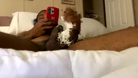 Snapshot of zazachuya chatting on 10/29/25, 06:15 Big Black COCK online show from 10/29/25, 06:15
