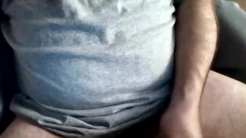 Snapshot of zeddie71 chatting on 01/04/25, 05:37 zeddie71 online show from 01/04/25, 05:37