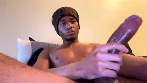 Snapshot of zee644615 chatting on 10/23/25, 03:17 zee644615 online show from 10/23/25, 03:17