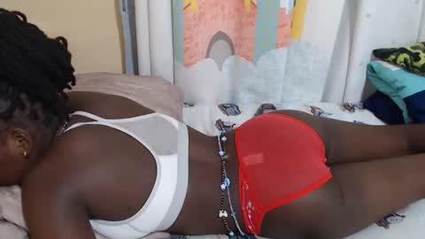 Snapshot of zeina_gen chatting on 03/19/26, 10:58 flabby online show from 03/19/26, 10:58