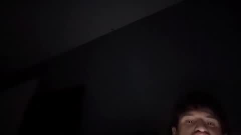 Snapshot of zekethefreak11853784 chatting on 12/15/25, 01:32 zekethefreak11853784 online show from 12/15/25, 01:32