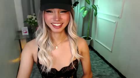 zelainalovetocum online show from 02/22/25, 07:47