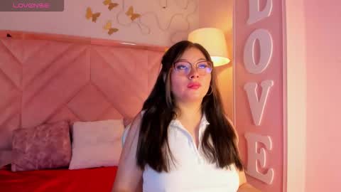 Zelene   online show from 11/04/25, 11:42