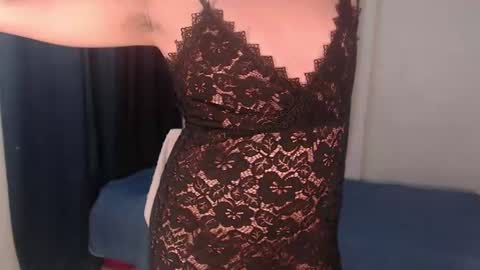 zemi_max online show from 06/14/26, 06:04