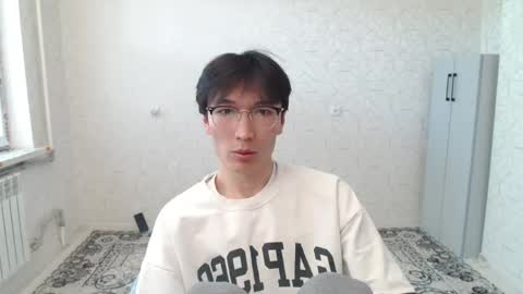 Snapshot of zengom chatting on 04/14/26, 06:52 Zen online show from 04/14/26, 06:52
